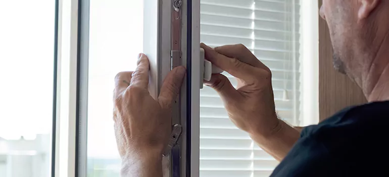 Custom Hopper Windows in Winter Park, FL