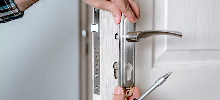 Front Door Knob Repair in Winter Park, FL